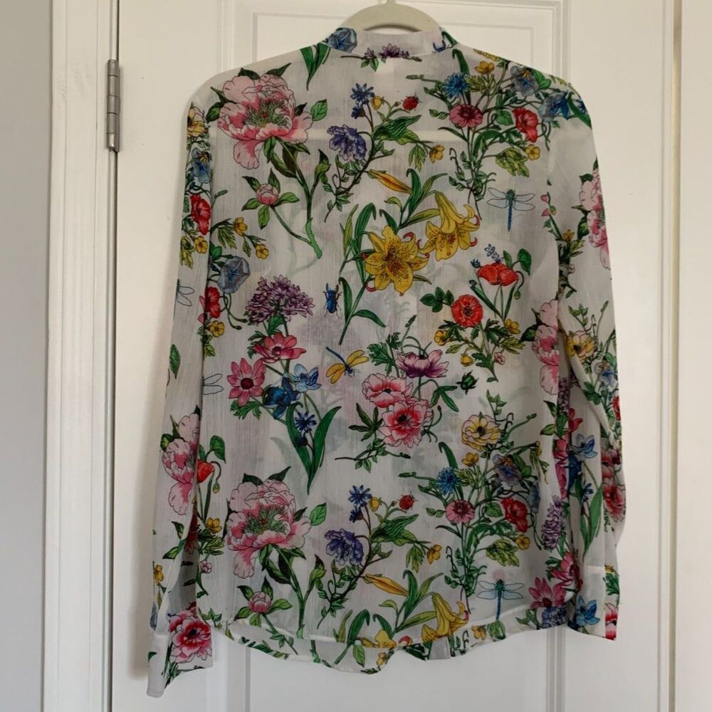 H&M Women Blouse Sz 8 Beige Floral Botanical Plumeti Chiffon Stand Up Collar - Picture 2 of 9
